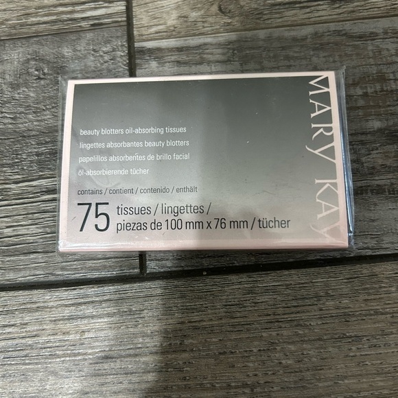 Mary Kay Other - Mary Kay 75 Tissues- Beauty Blotters Oil Absorbing Tissues